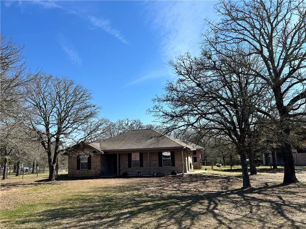 1015 Beaver Creek Dr, Caldwell, TX 77836