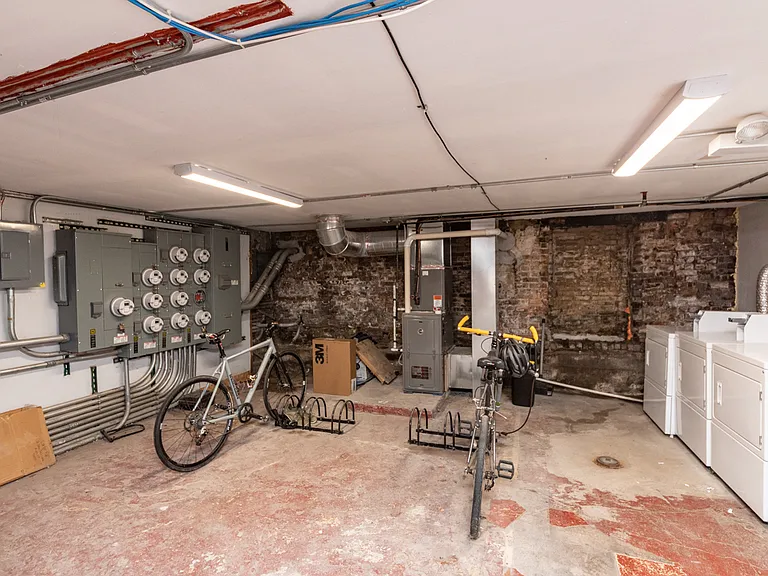 1717 S Carpenter St #2 — Photo 8