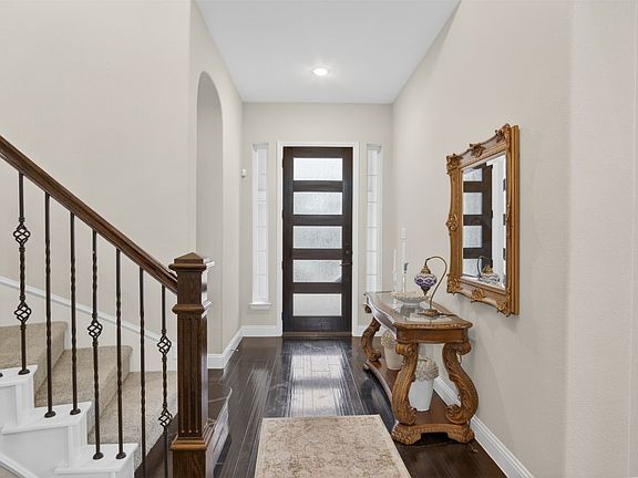 3rd image of 6210 Claridge Ln