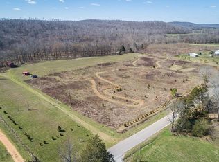 659 Lower Lick Creek Rd, Linden, TN 37096