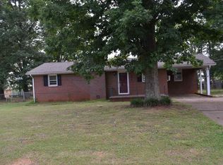 204 Fairfax Dr, Ellenboro, NC 28040