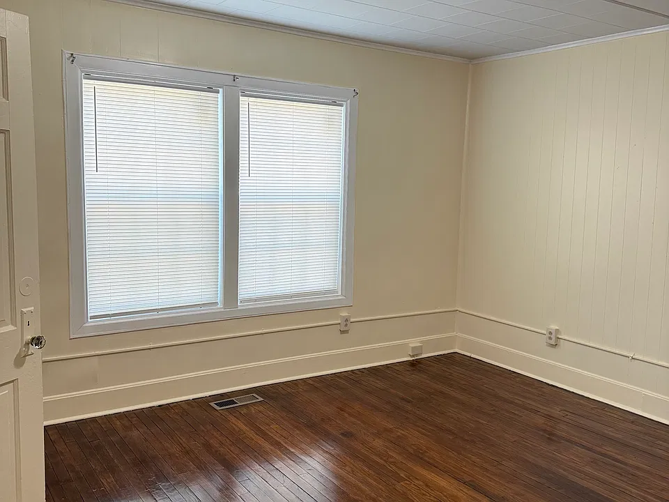 416 5th Ave SE