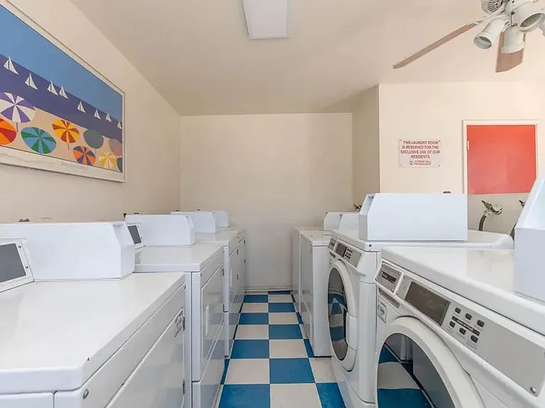 UNITS NOW AVAILABLE - ONE MONTH FREE!! — Photo 32