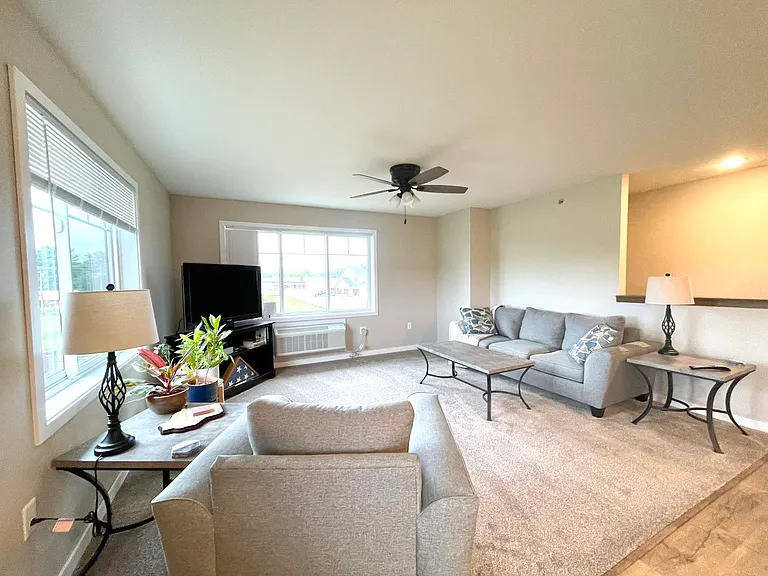 Gateway Place Apartments — Photo 119
