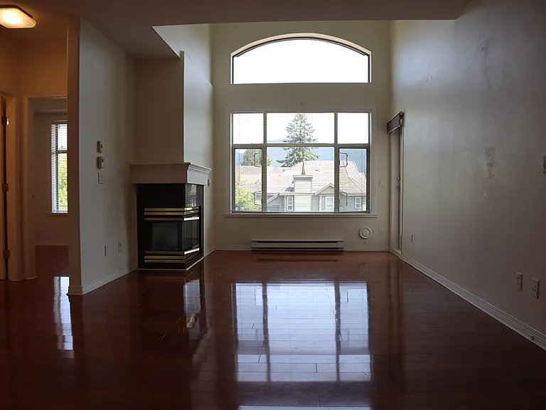 3176 Plateau Blvd — Photo 6