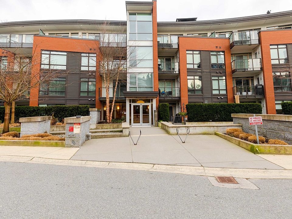 1st image of 22 E Royal Ave #211