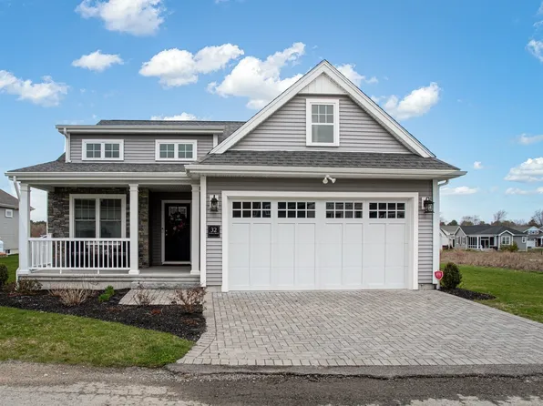 32 Sophia Dr, Rehoboth, MA 02769