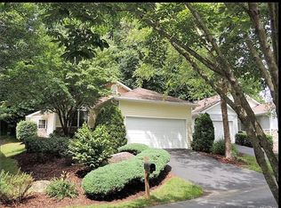 316 Ewarts Hill Rd, Hendersonville, NC 28739