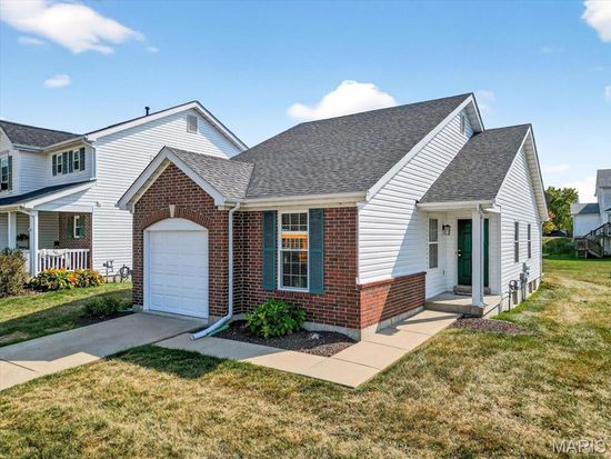 753 Homerun Dr, O'Fallon, MO 63366