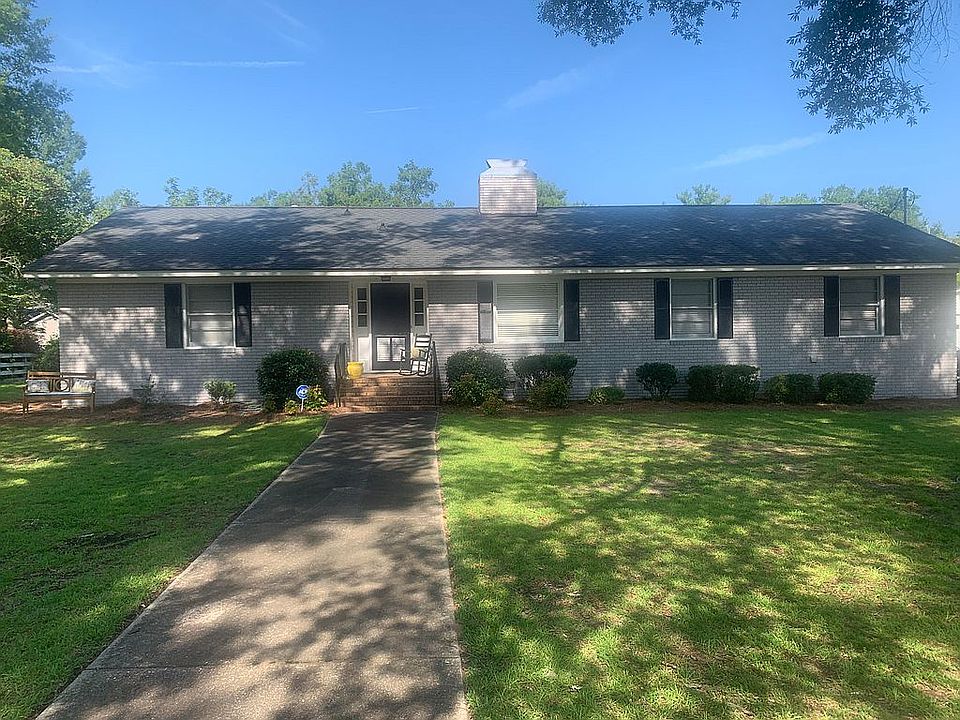 1st image of 108 Holly Dr