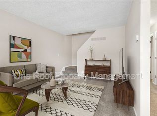 701 Linwood Dr #B26, Harrisonville, MO 64701