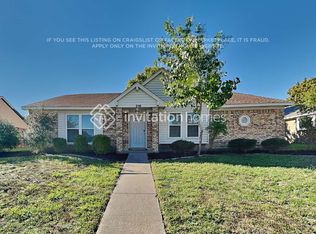 216 Apollo Rd, Garland, TX 75040