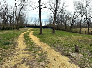 2878 Columbus Ln, Lexington, KY 40516