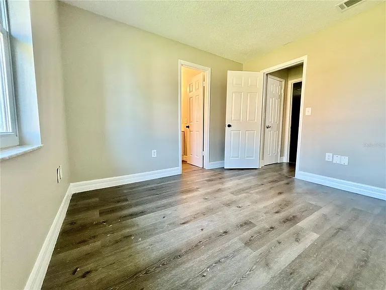 504 Blackbird Ln — Photo 14
