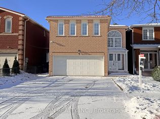 7 Heaslip Ter, Toronto, ON M1T 1W8