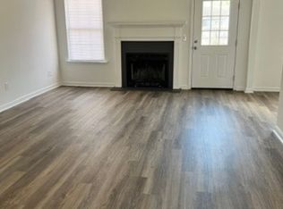 320 Sleepy Ln, Warner Robins, GA