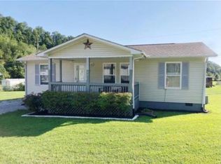90 Justin Ave, Chavies, KY 41727