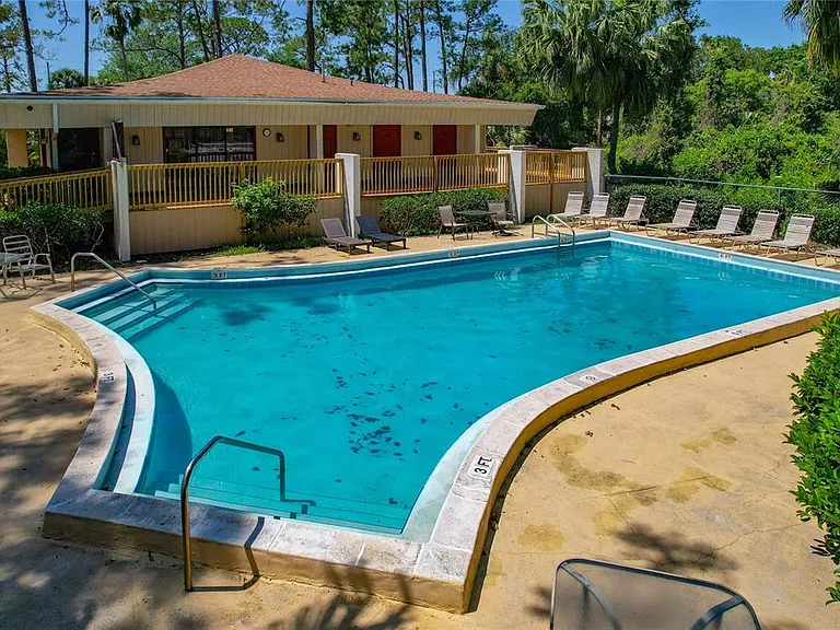 100 El Camino Dr #309 — Photo 32