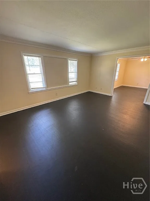 3 bed, 2.0 bath, 1673 sqft, $1,850 — Photo 3