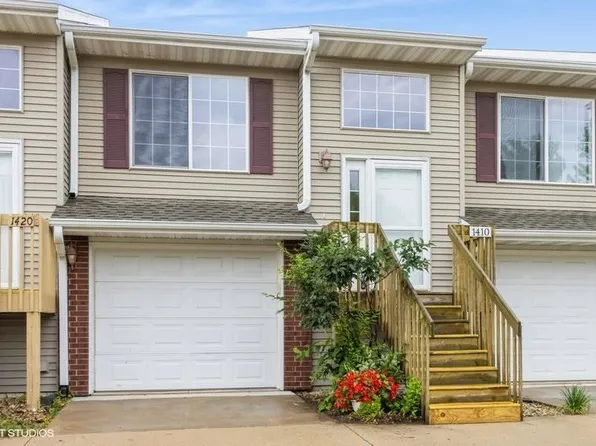 1410 Hayden Ln, North Liberty, IA 52317