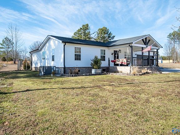 3rd image of 2145 Swearengin Rd