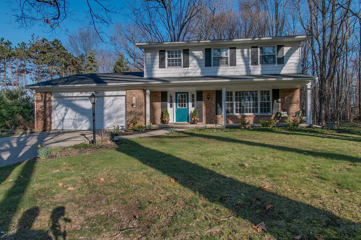 629 Hill Rd photo 1