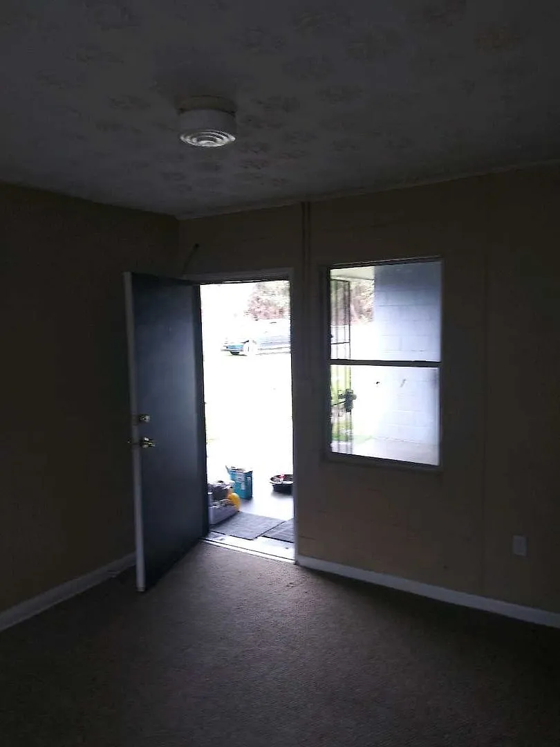 3403 Terminal Court - Col26 — Photo 4