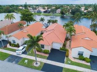 976 SW 180th Ter, Pembroke Pines, FL 33029