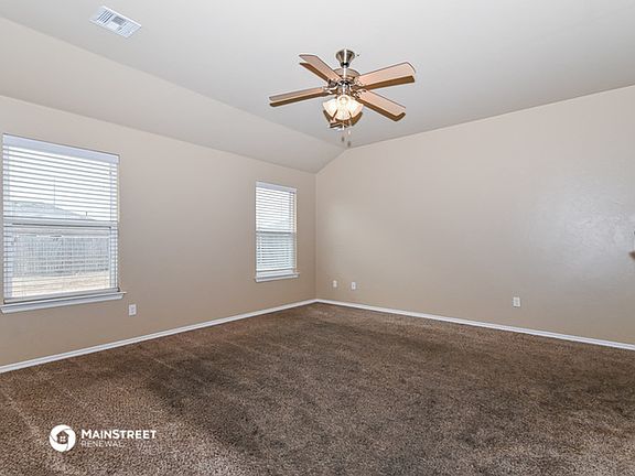 4th image of 8412 SW 49th Cir