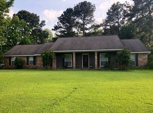 1455 Pine Dr S, Meridian, MS 39301