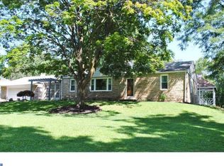 1049 Mount Eyre Rd, Washington Crossing, PA 18977