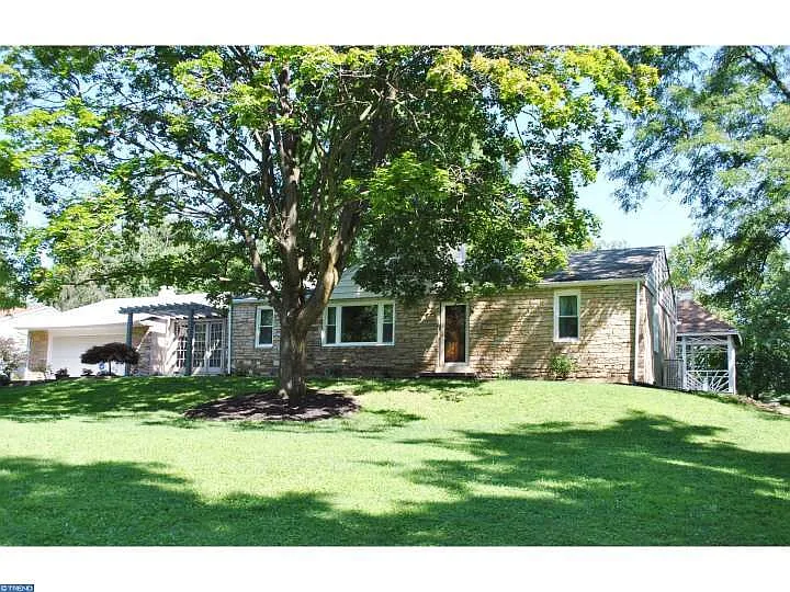 1049 Mount Eyre Rd photo 1
