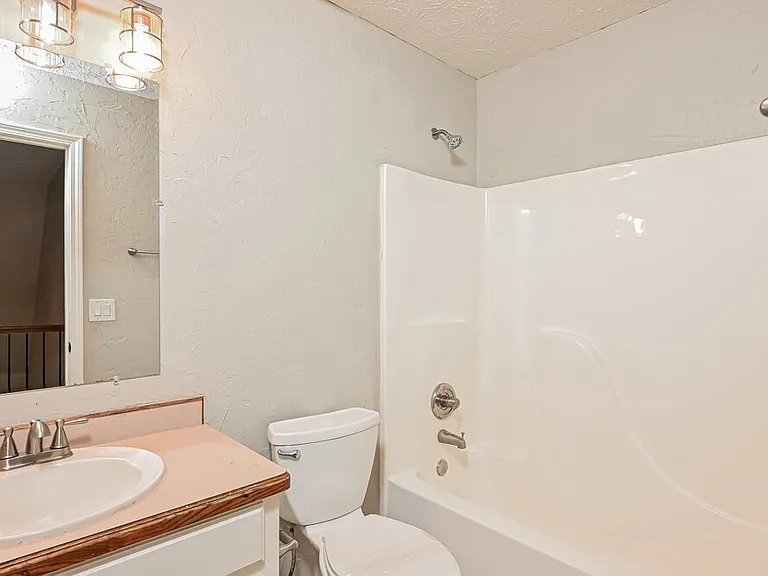 1655 Bramlett Blvd — Photo 15