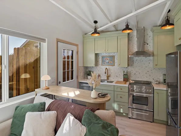 1509 Scott Ave, Los Angeles, CA 90026