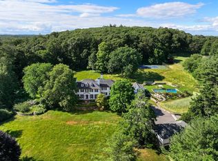 709 Monument St, Concord, MA 01742