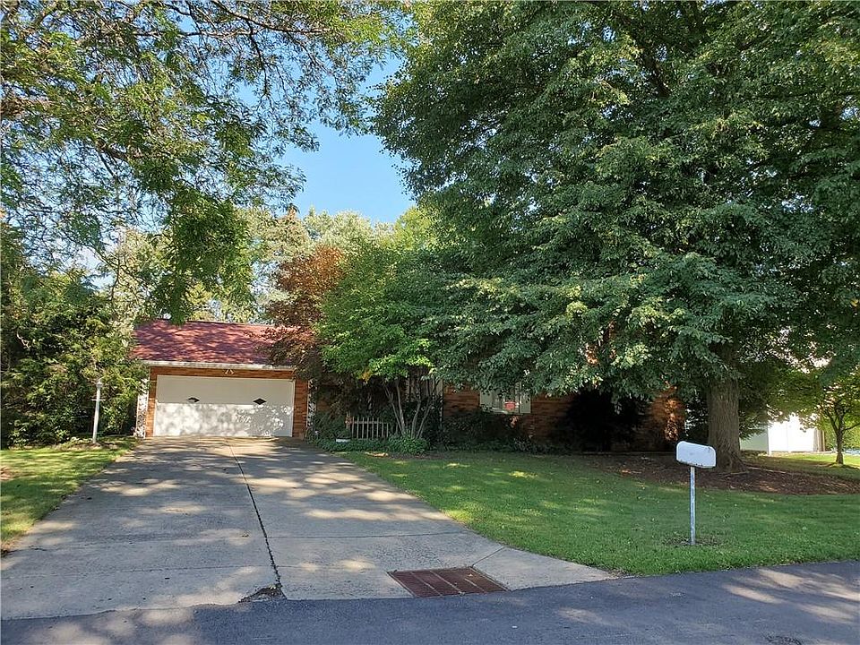 2nd image of 5501 Clinton St