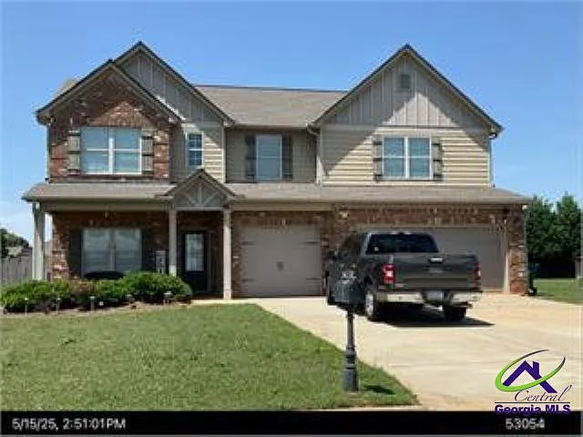 5 bed, 3.0 bath, 3169 sqft, $2,850 — Photo 1