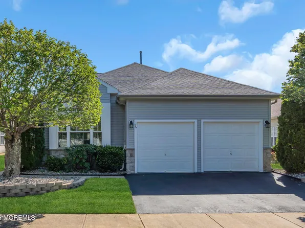 56 Rochford Drive, Manchester, NJ 08759