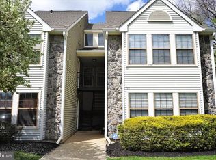33 Chelmsford Ct, Marlton, NJ 08053
