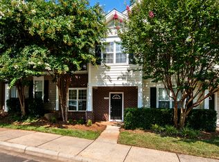 8328 Chaceview Ct, Charlotte, NC 28269