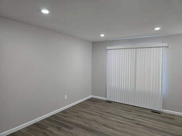 38177 Jamestown Dr — Photo 7