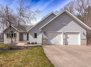 472 Glenwood Ct, Chippewa Falls, WI 54729