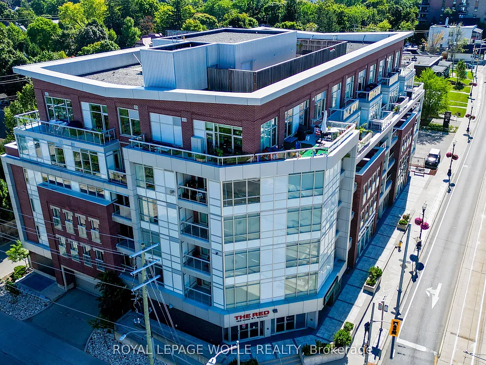 188 King St S #413