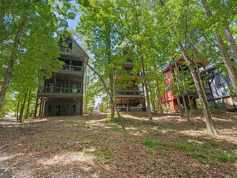 110 Arcadia Ave — Photo 49