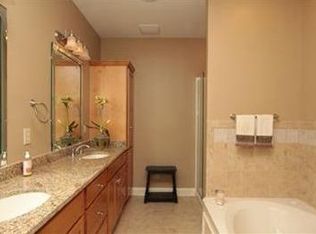166 Shermans Cres, Versailles, KY