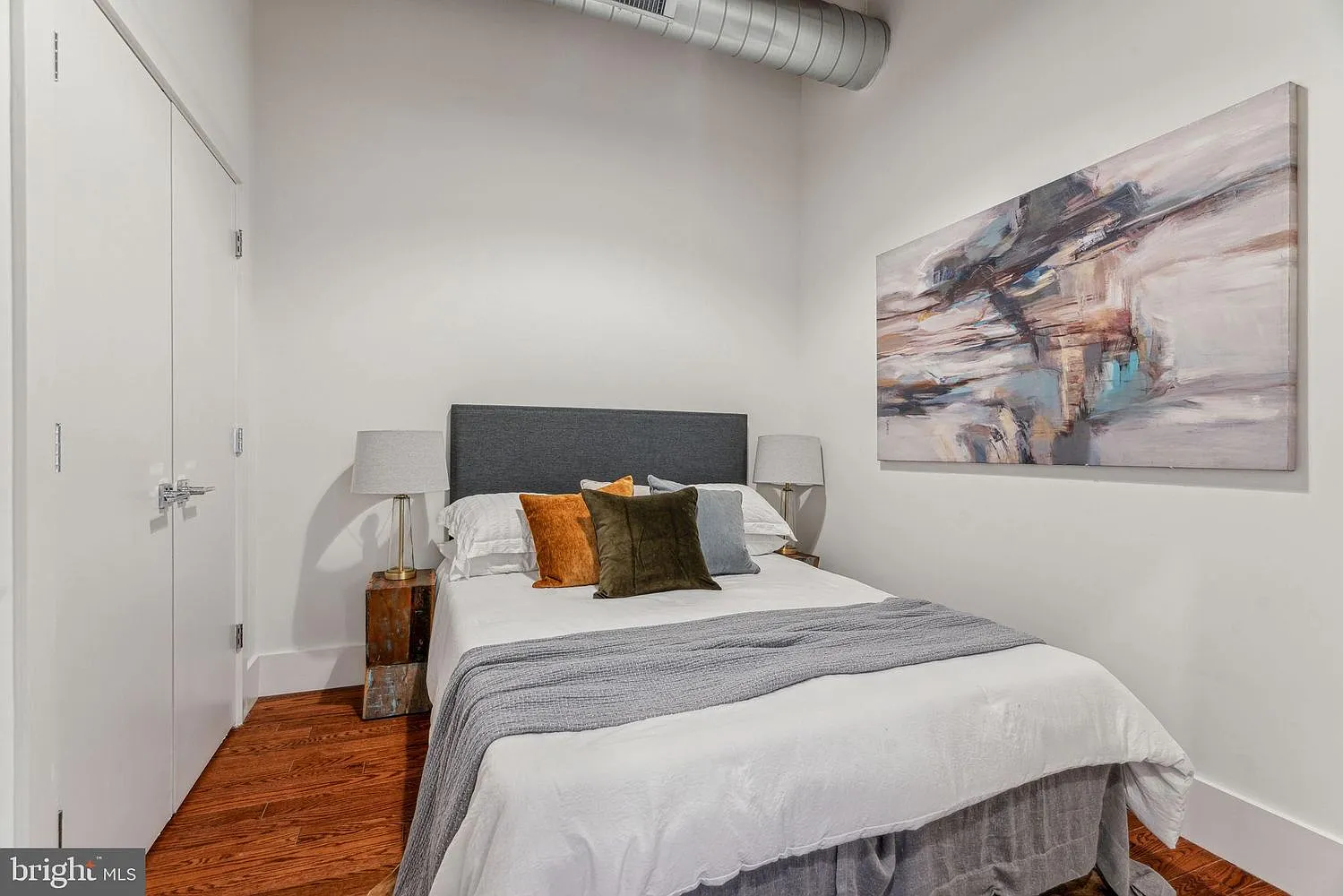 1 bed, 550 sqft, $1,500 — Photo 3