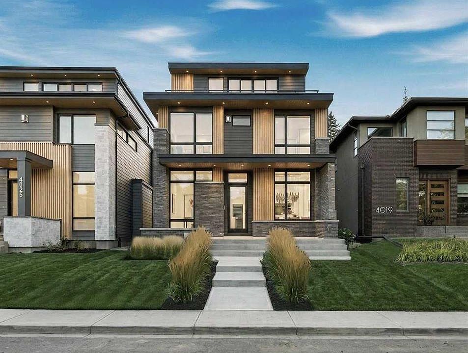 1st image of 4023 E 16a St SW