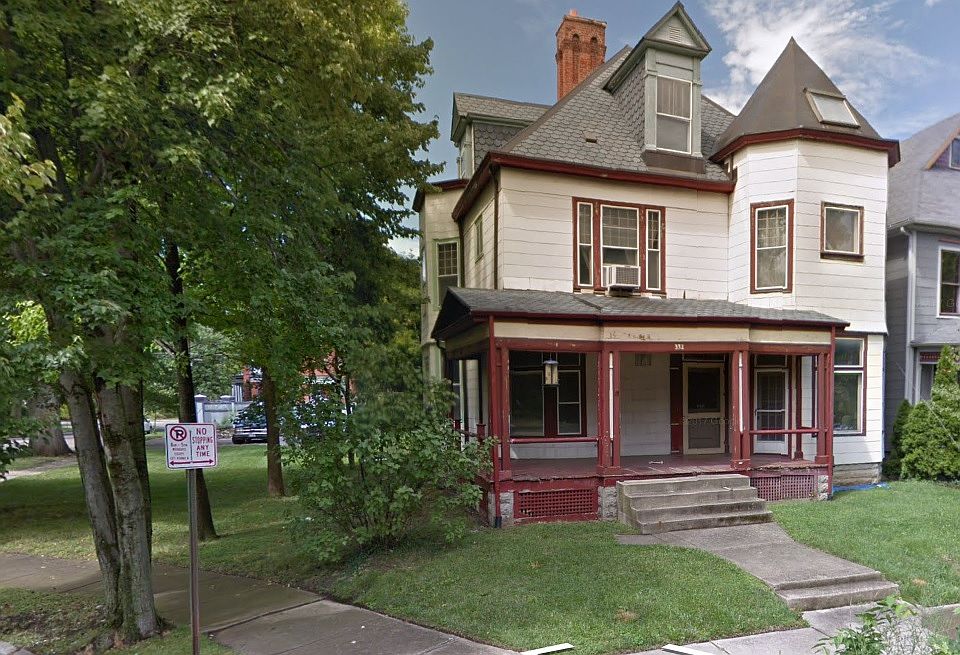 1st image of 332 W 6th Ave