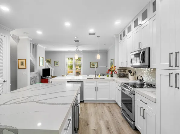 65 SE 5th Ave N APT B, Delray Beach, FL 33483