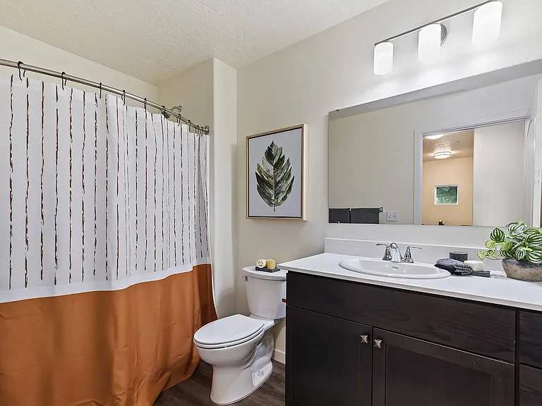 Pennwood Apartments — Photo 17